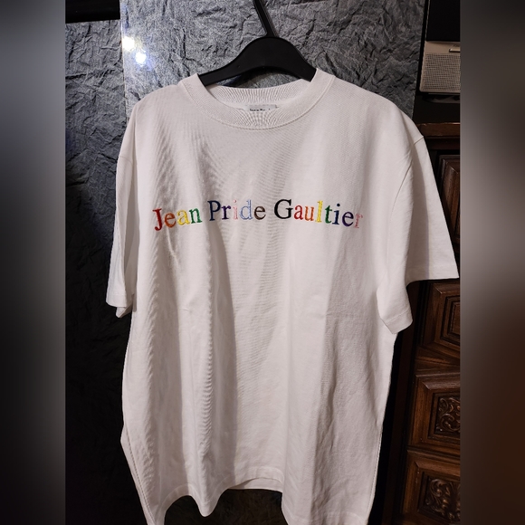 Jean Pride Gaultier - Picture 1 of 3